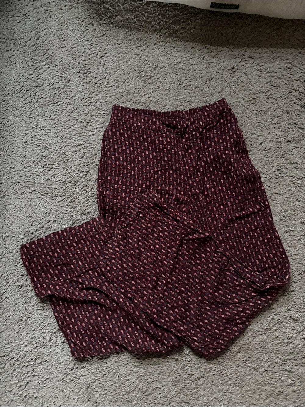 Old Navy Burgundy Patterned pants